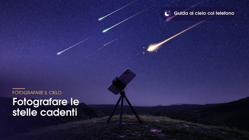 Telefono su treppiede in collina sotto le scie delle meteore, per fotografare le stelle cadenti