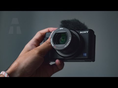 Fotocamera digitale compatta con grandangolo