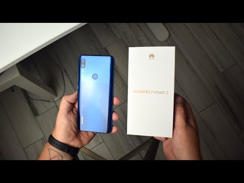 Huawei con fotocamera che si alza